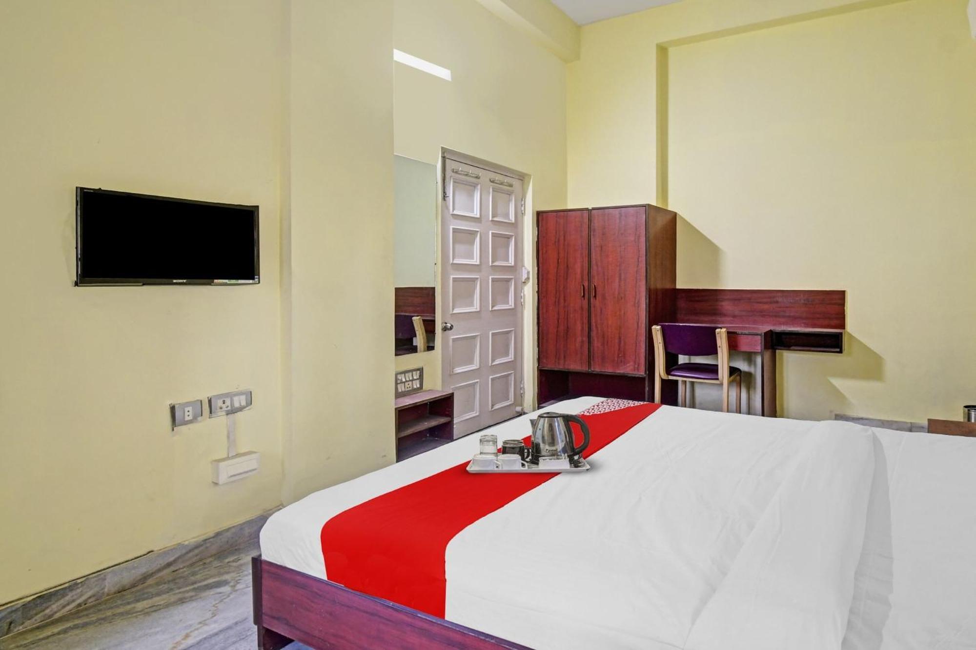 Hotel O R A Homestay Near Acropolis Mall Calcuta Exterior foto