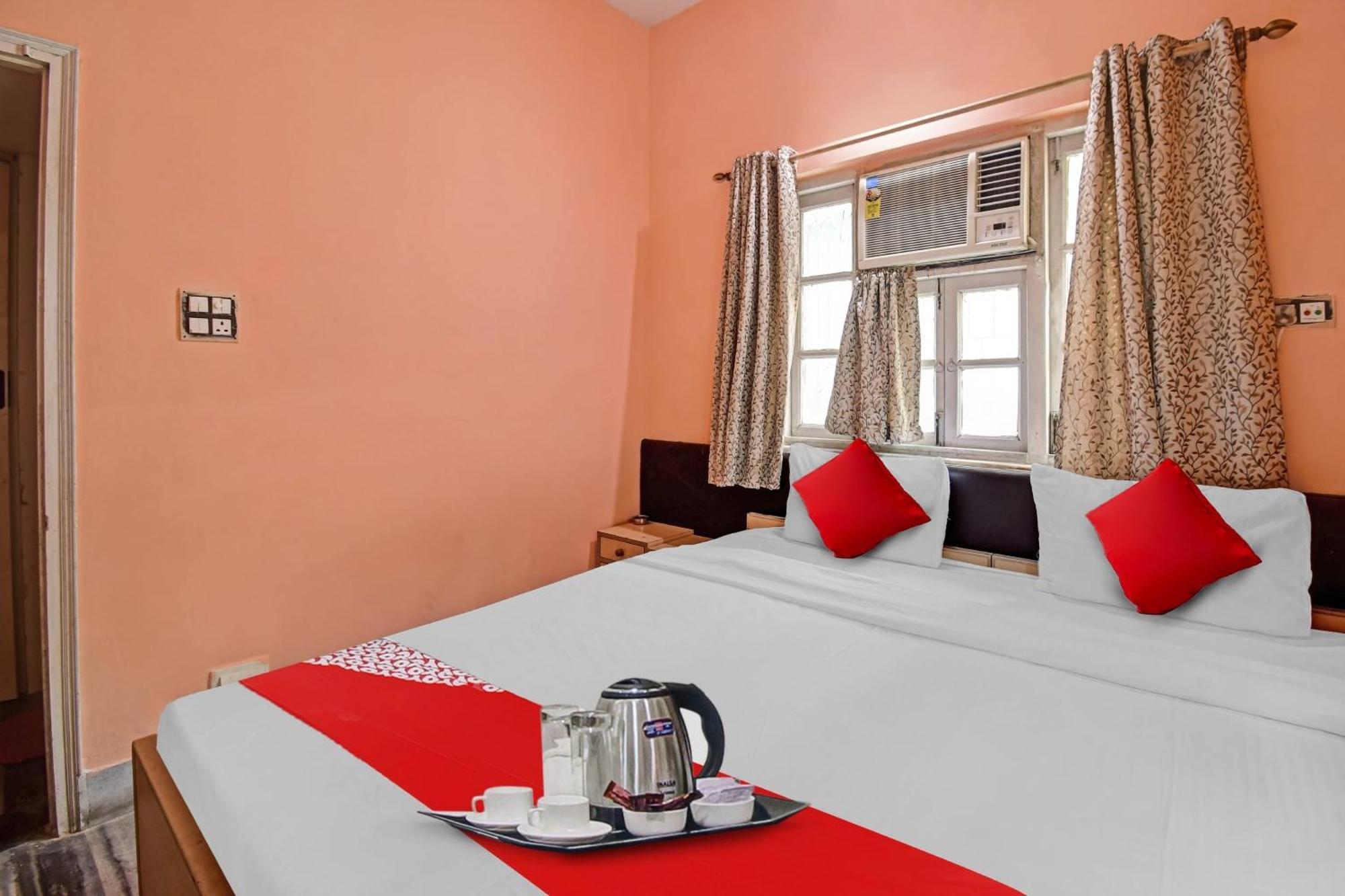 Hotel O R A Homestay Near Acropolis Mall Calcuta Exterior foto