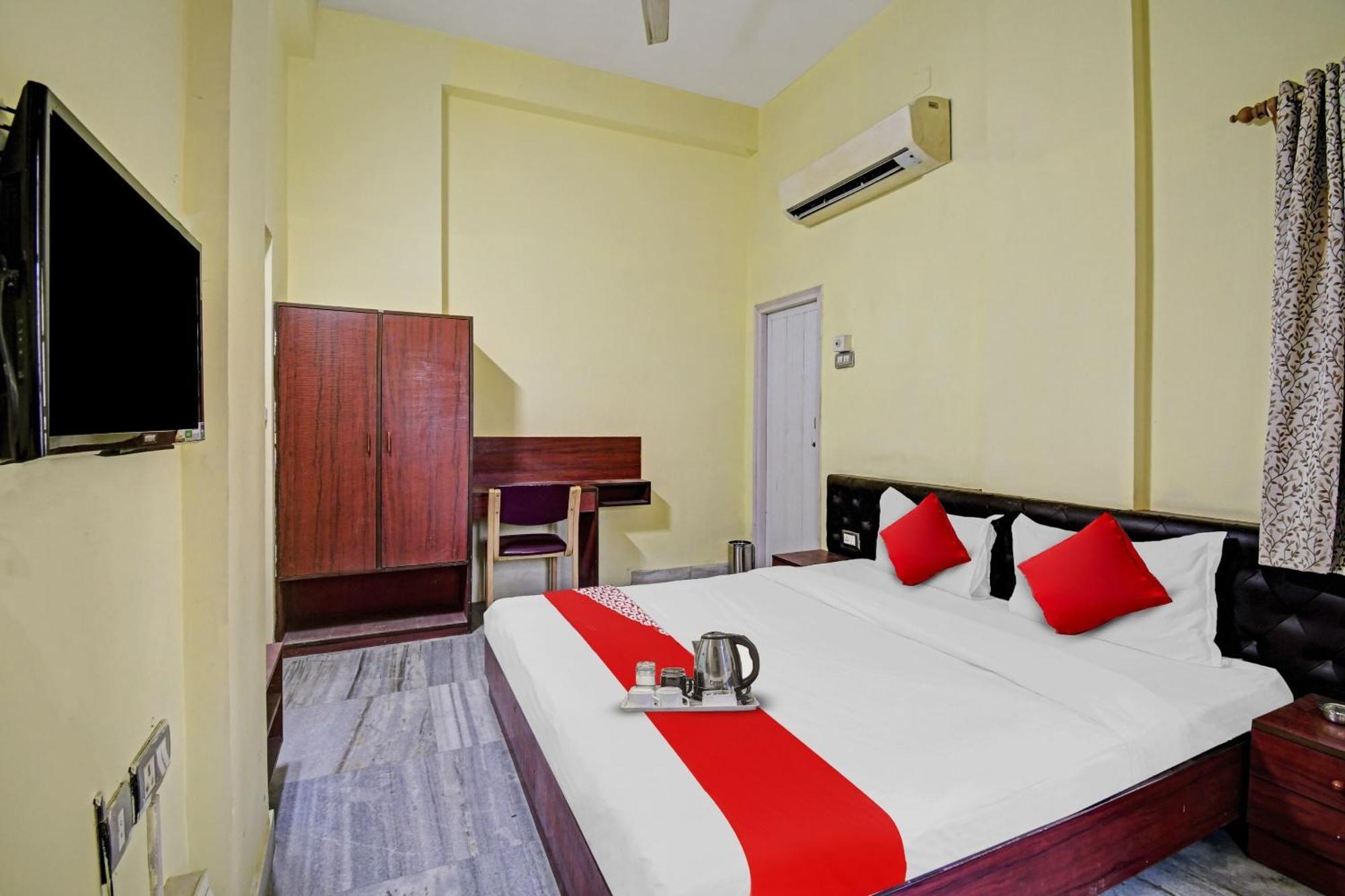 Hotel O R A Homestay Near Acropolis Mall Calcuta Exterior foto