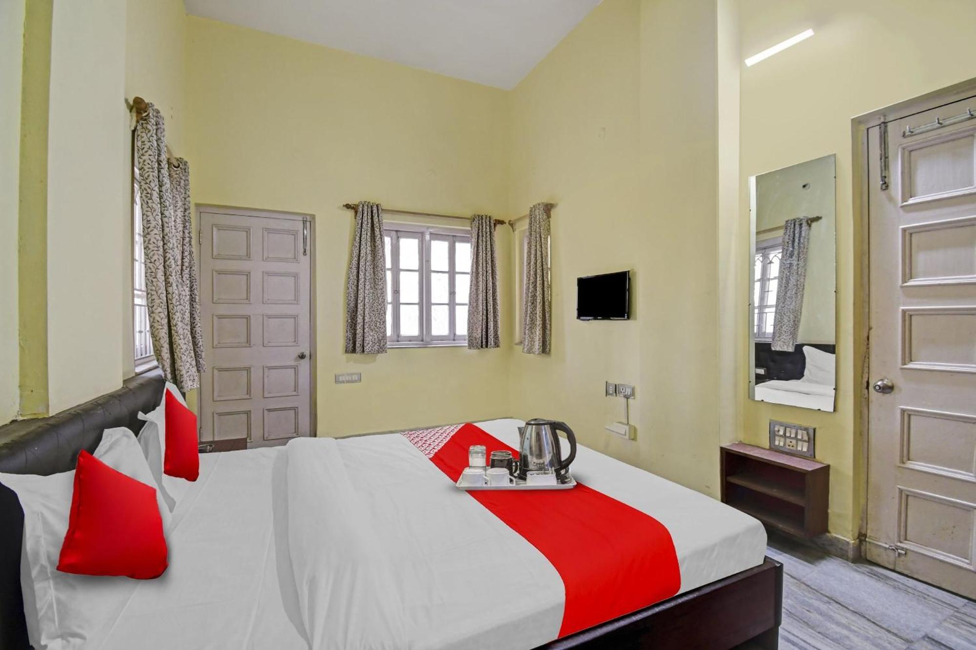 Hotel O R A Homestay Near Acropolis Mall Calcuta Exterior foto