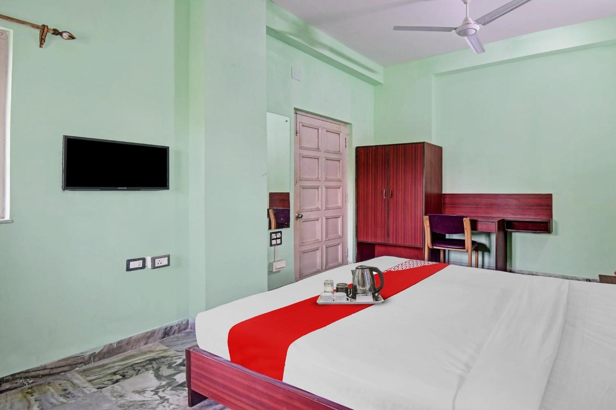Hotel O R A Homestay Near Acropolis Mall Calcuta Exterior foto