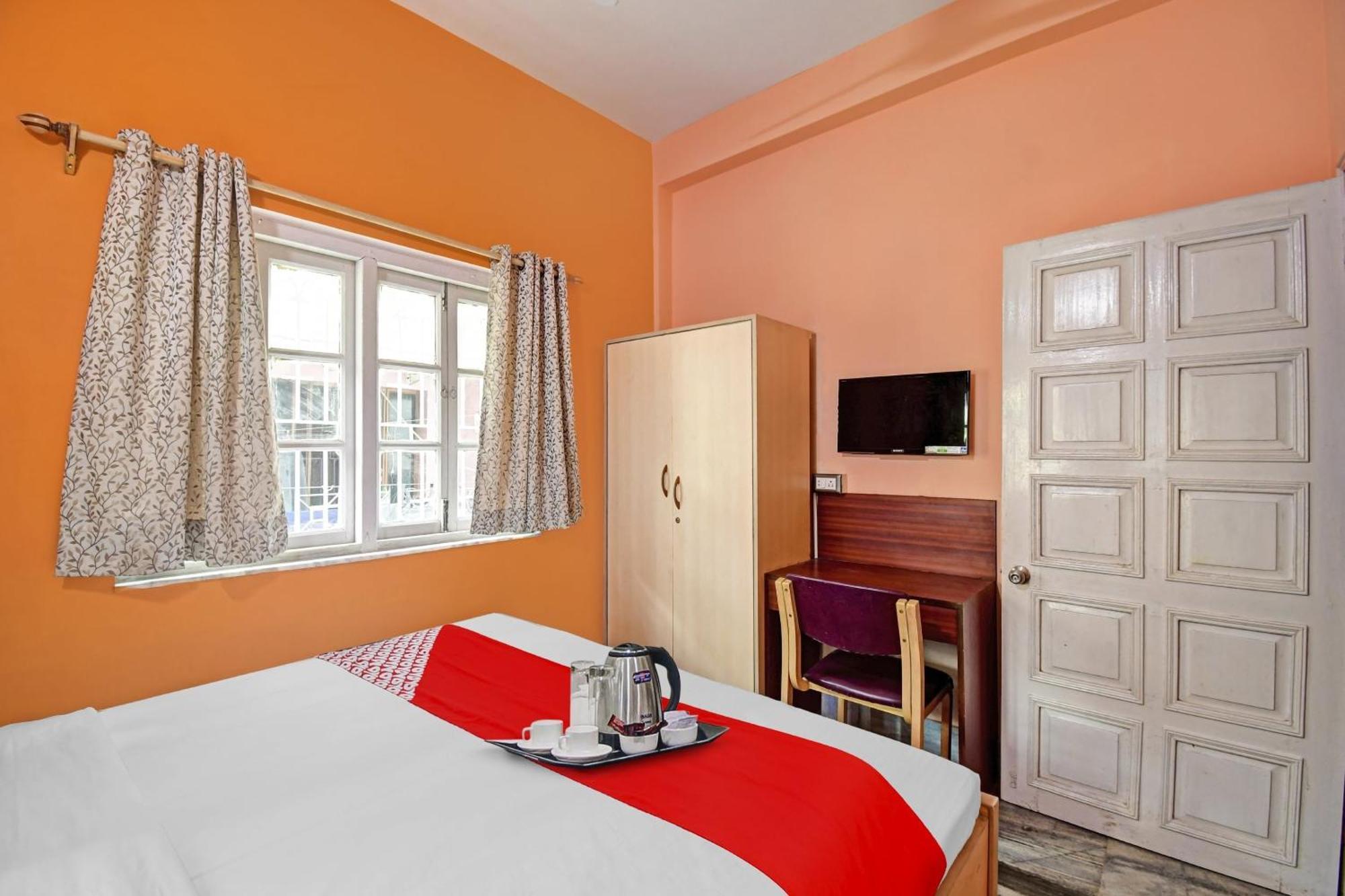 Hotel O R A Homestay Near Acropolis Mall Calcuta Exterior foto
